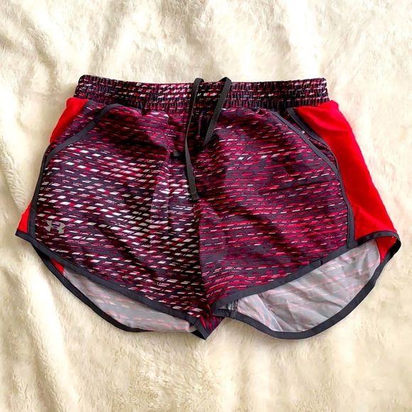 Under Armour women’s running shorts - Picture 1 of 5